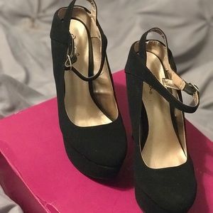 Qupid Platform heels